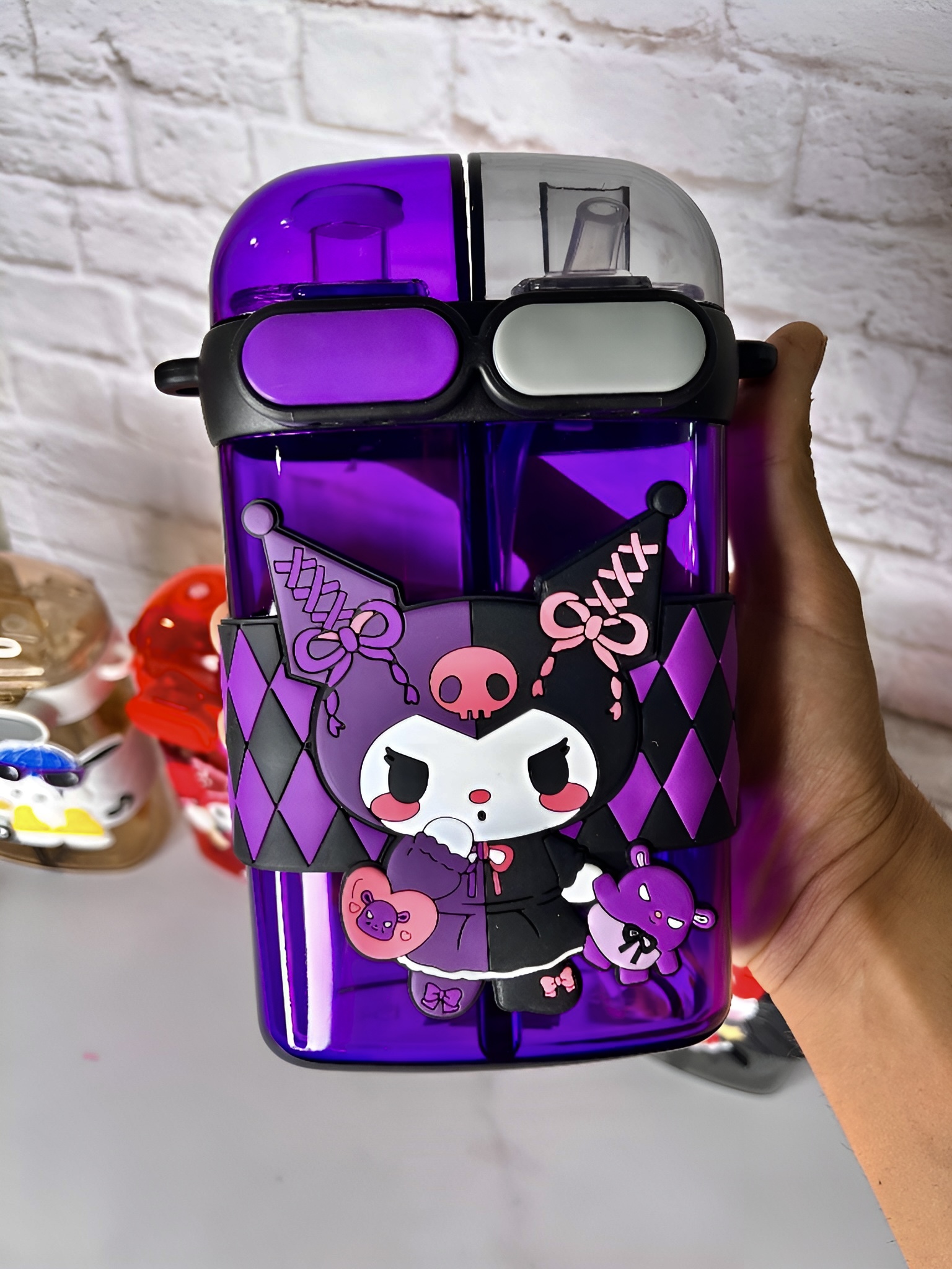 قمقمه دوکاره کودک با طراحی زیبا و بدنه محکم