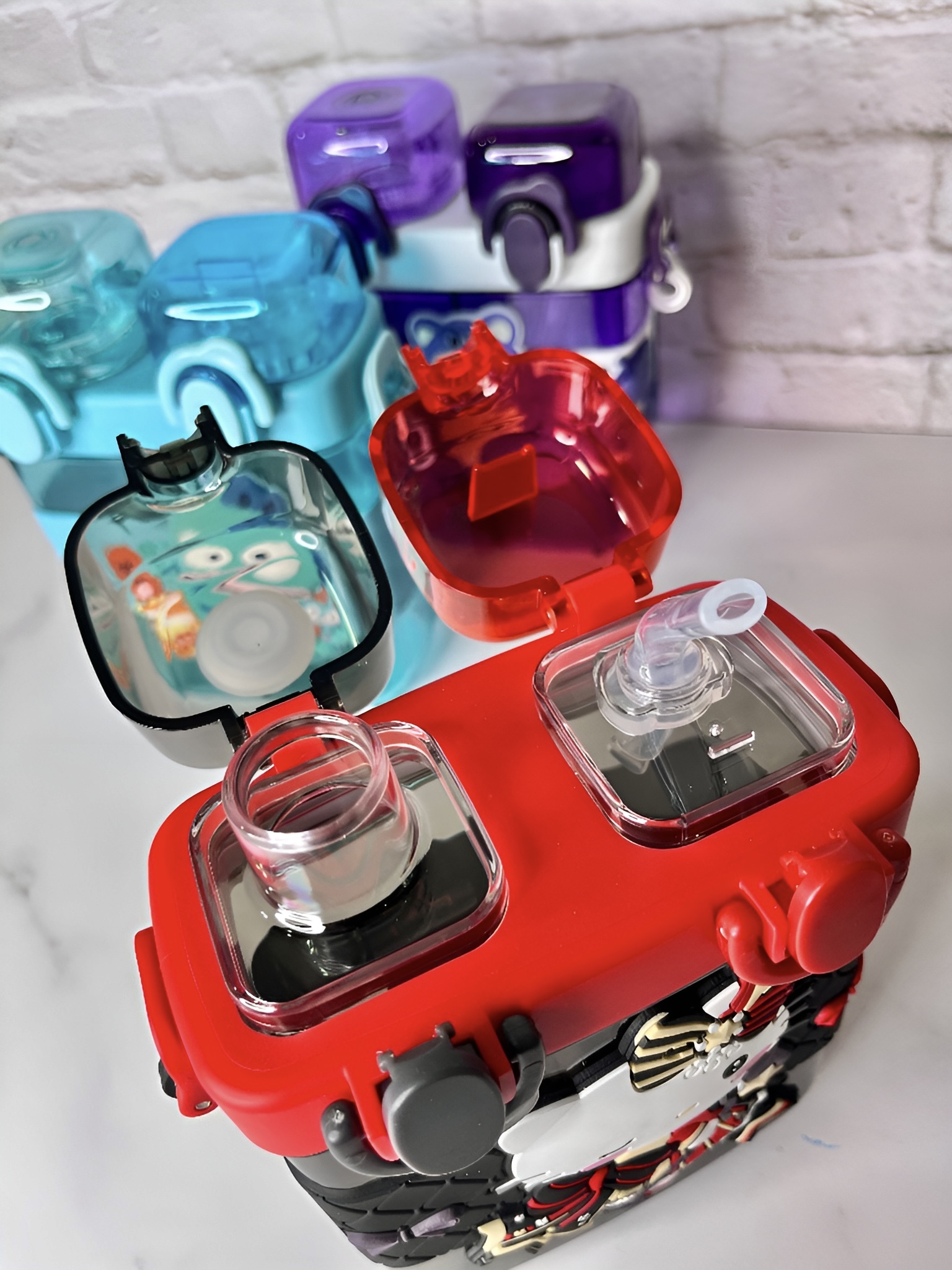 قمقمه کارتونی سبک و بادوام مناسب نوشیدنی‌های روزانه