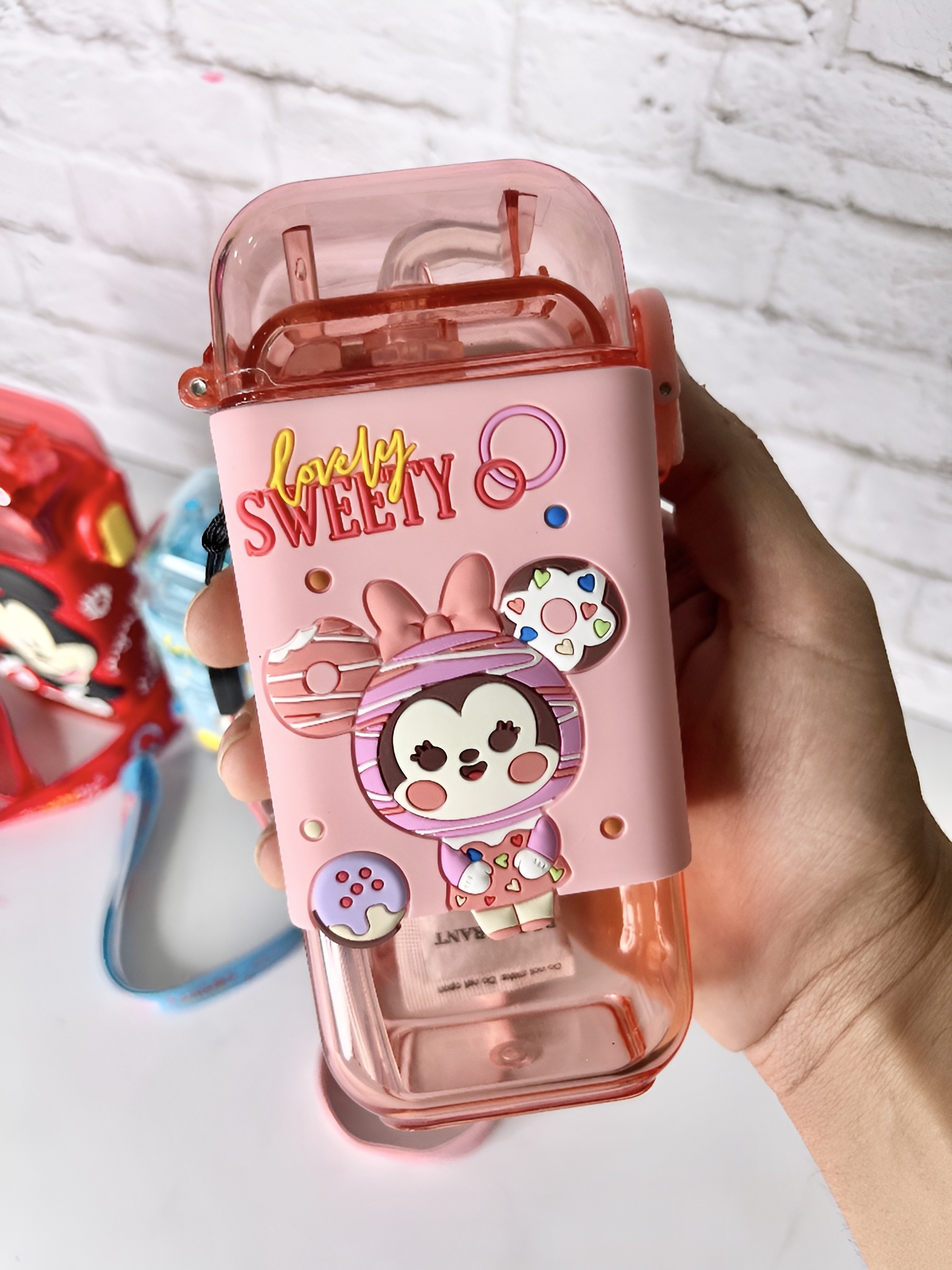 قمقمه کودک مدل کتابی با رنگ‌های شاد و کودک‌پسند