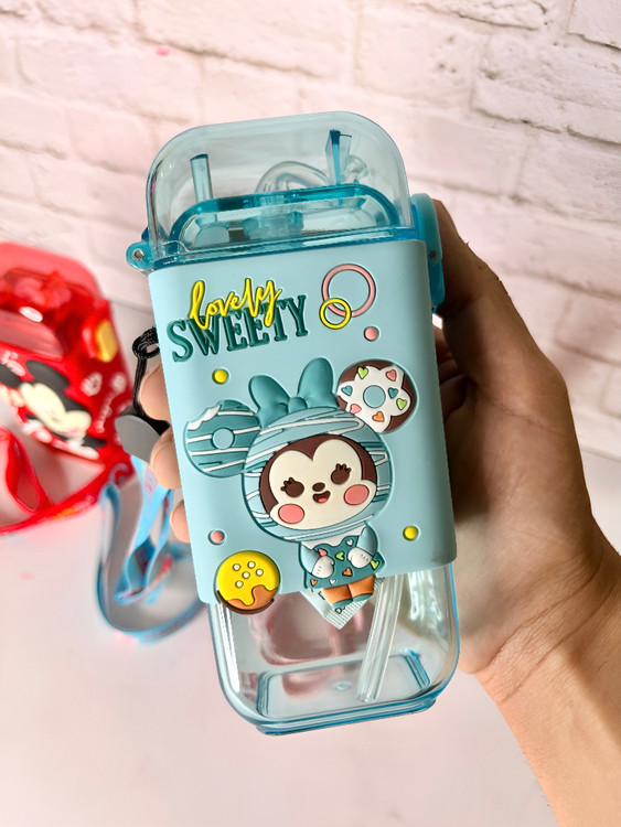 قمقمه کودک مدل کتابی با بند حمل و لبی نرم پستونکی