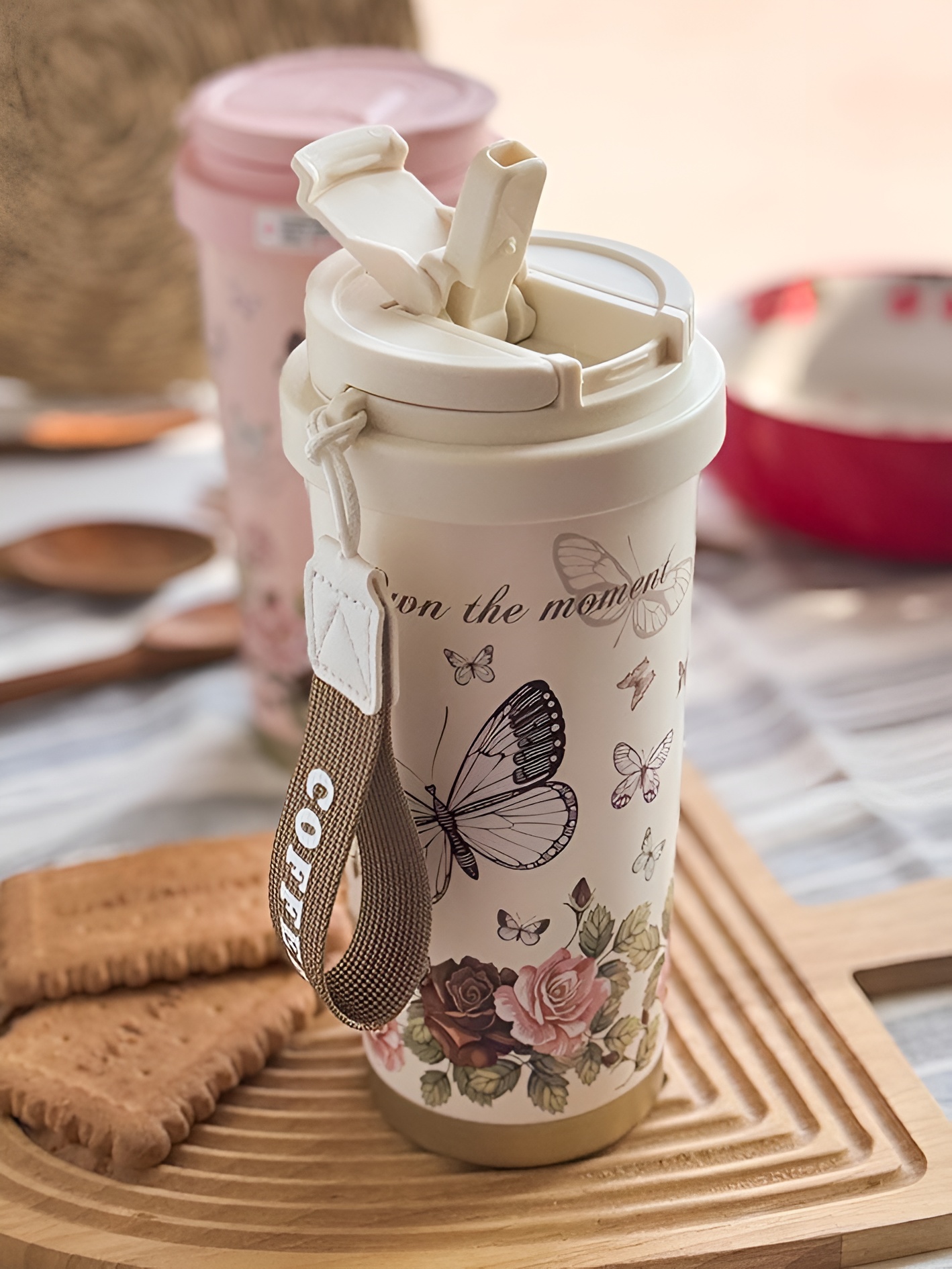 ماگ پروانه با درب محکم و ضد نشت مناسب محیط کار