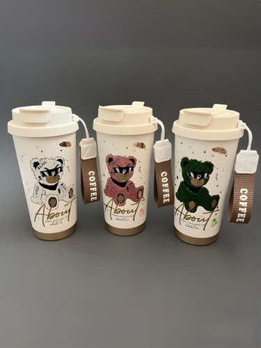 تراول ماگ طرح خرس با لبی دو حالته حجم ۵۲۰ میل، مناسب نوشیدنی گرم و سرد