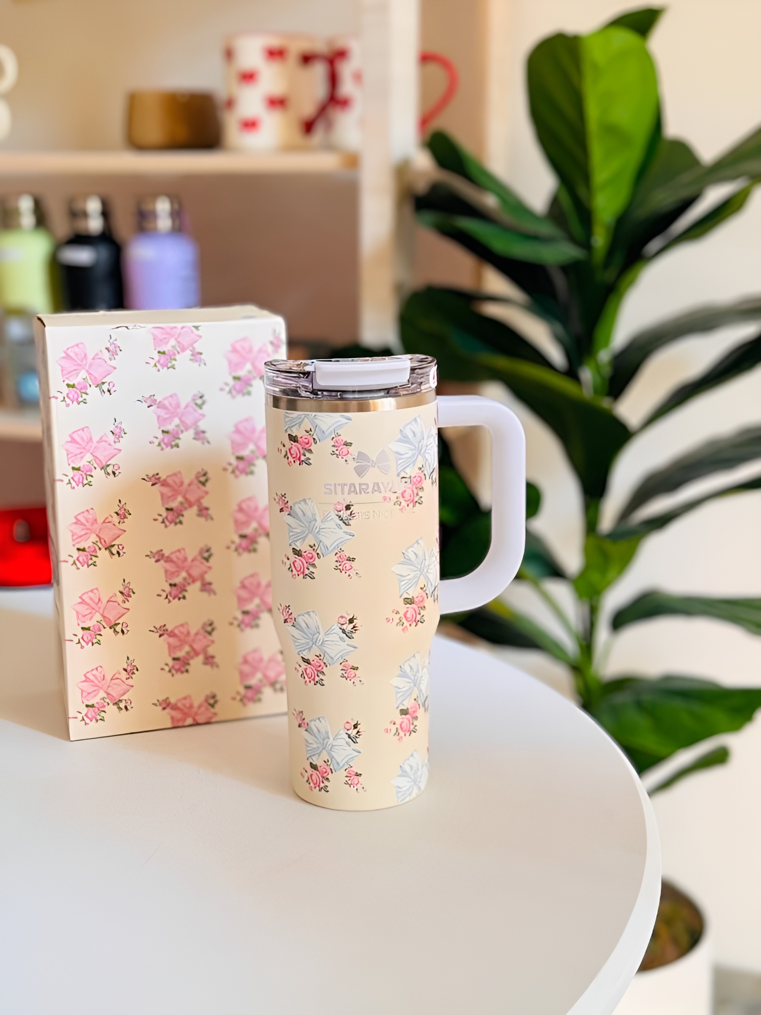 تراول ماگ فانتزی با بدنه مقاوم و طراحی جذاب