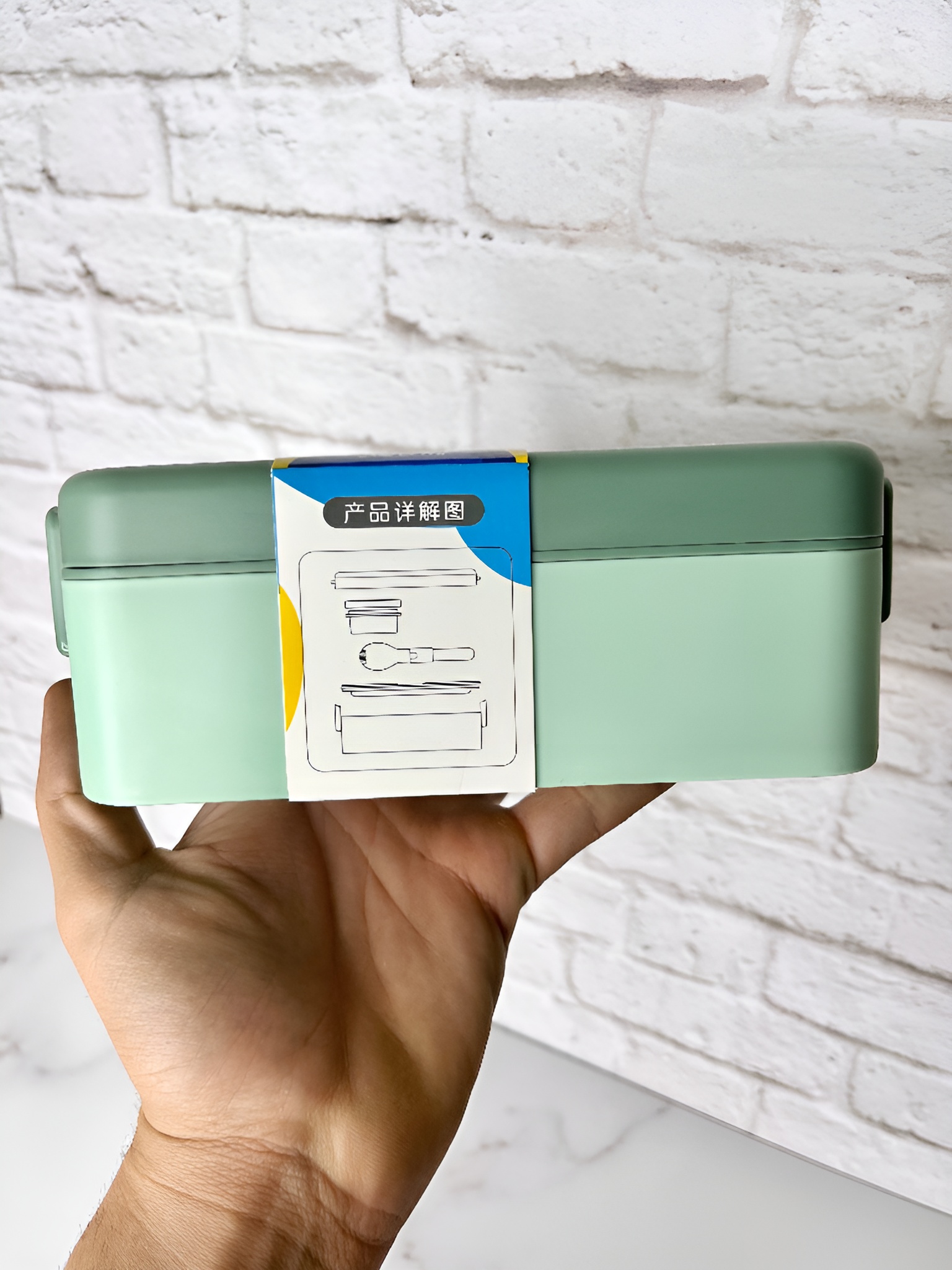 ظرف غذا پلاستیکی دو طبقه مناسب سفر و پیک‌نیک