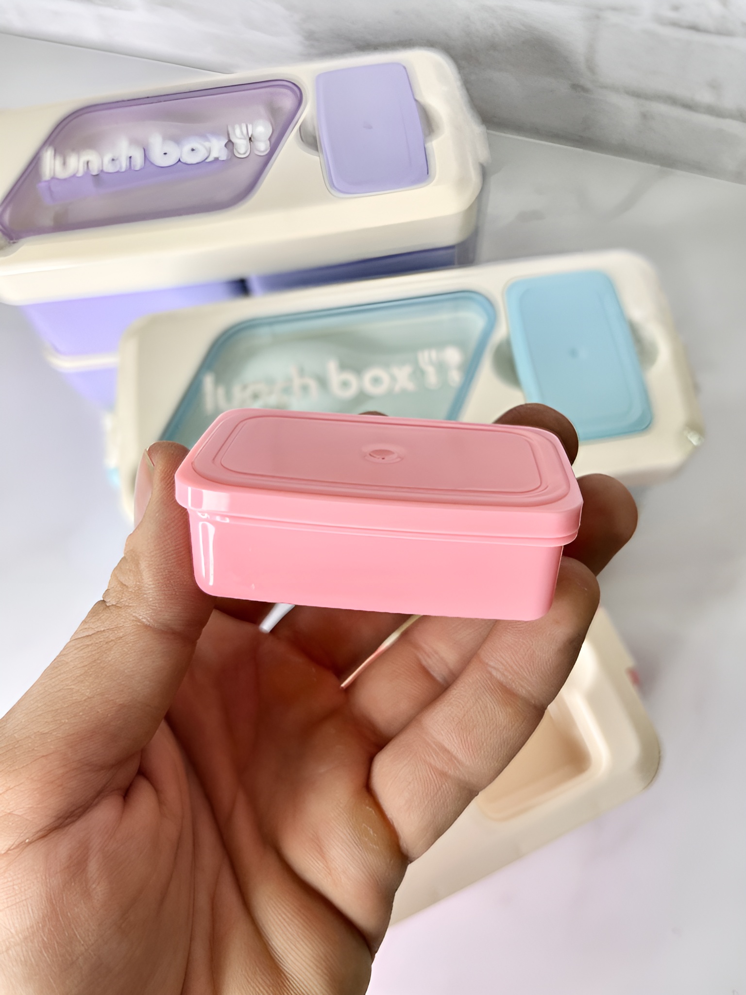 ظرف ناهار سبک دو طبقه با درب محکم و ضد نشت