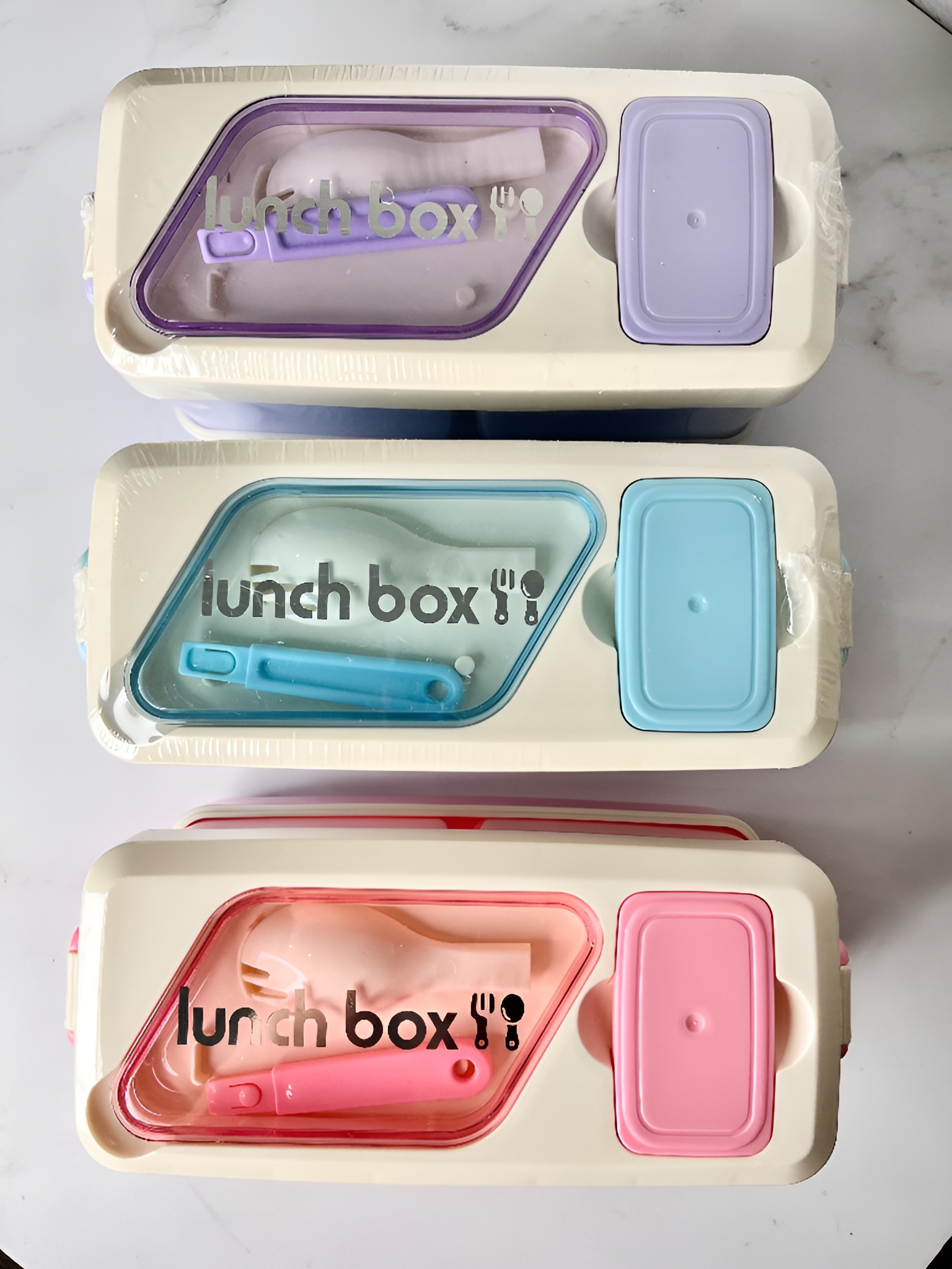 ظرف غذا سبک و کم‌جا برای استفاده در سفر