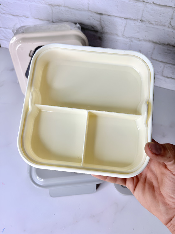 ظرف غذا سهقسمتی مناسب استفاده روزمره و سفر