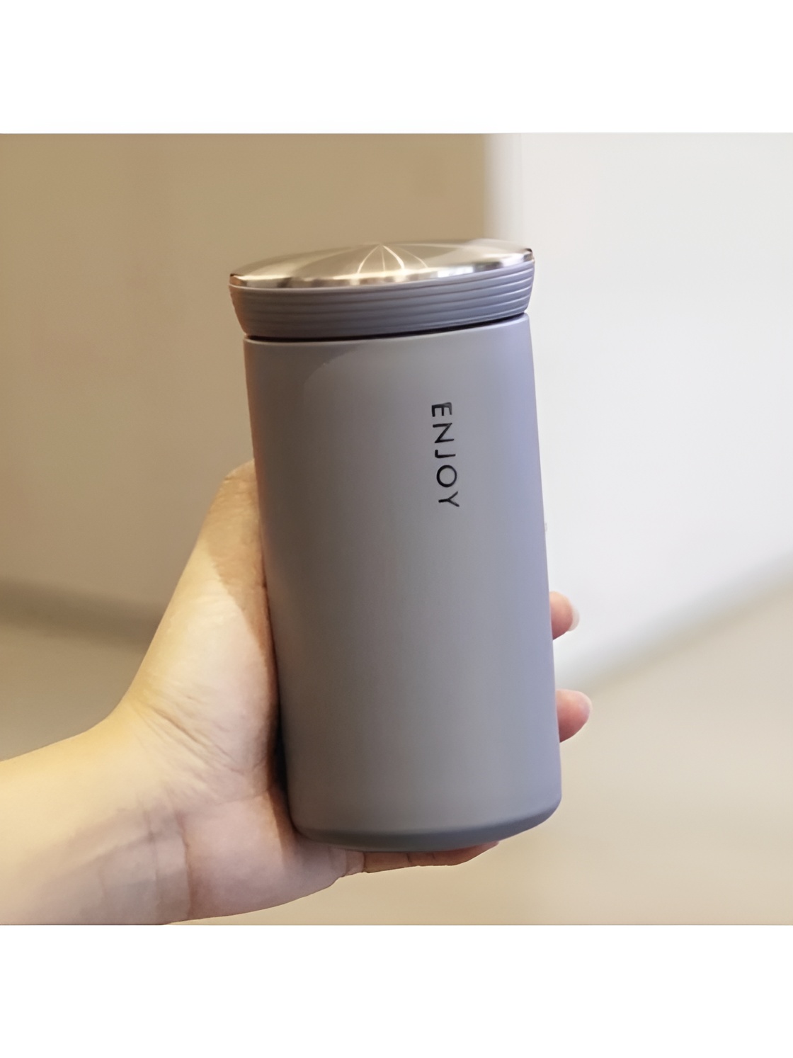 تراول فلاسک اینجوی با قابلیت نگهداری نوشیدنی گرم و سرد