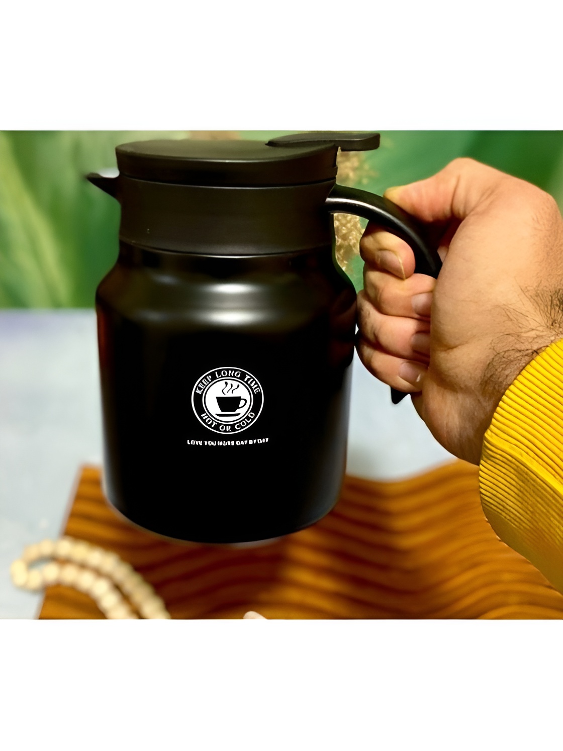 فلاسک صافی‌دار با ظرفیت مناسب برای استفاده روزانه و سفر