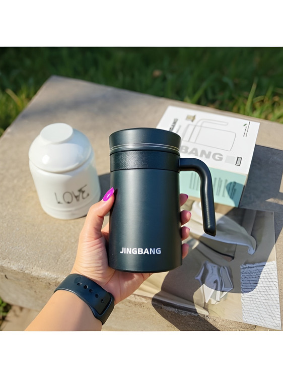 فلاسک دستهدار با ظرفیت مناسب برای محل کار و سفر