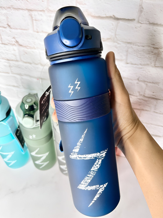 قمقمه Flash با بدنه ضد خط و ضد لغزش