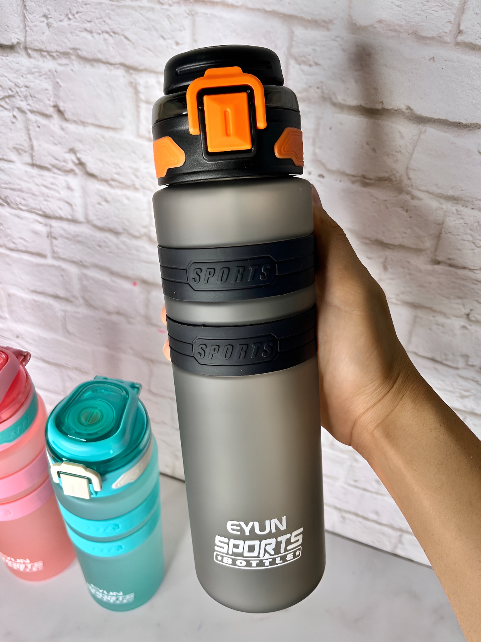 قمقمه EYUN با طراحی اسپرت و چاپ باکیفیت