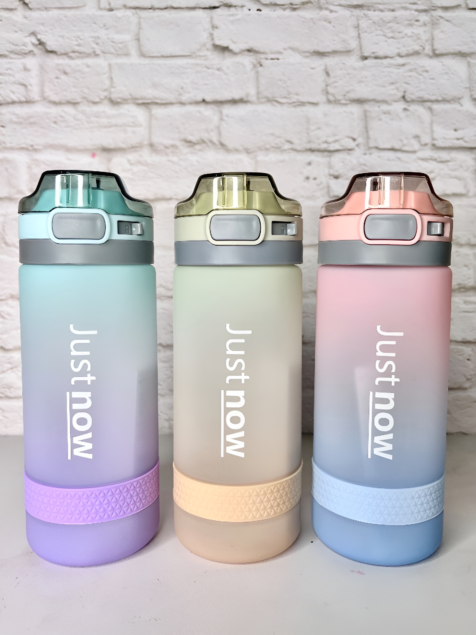 قمقمه ایون با طراحی ساده و کیفیت بالا