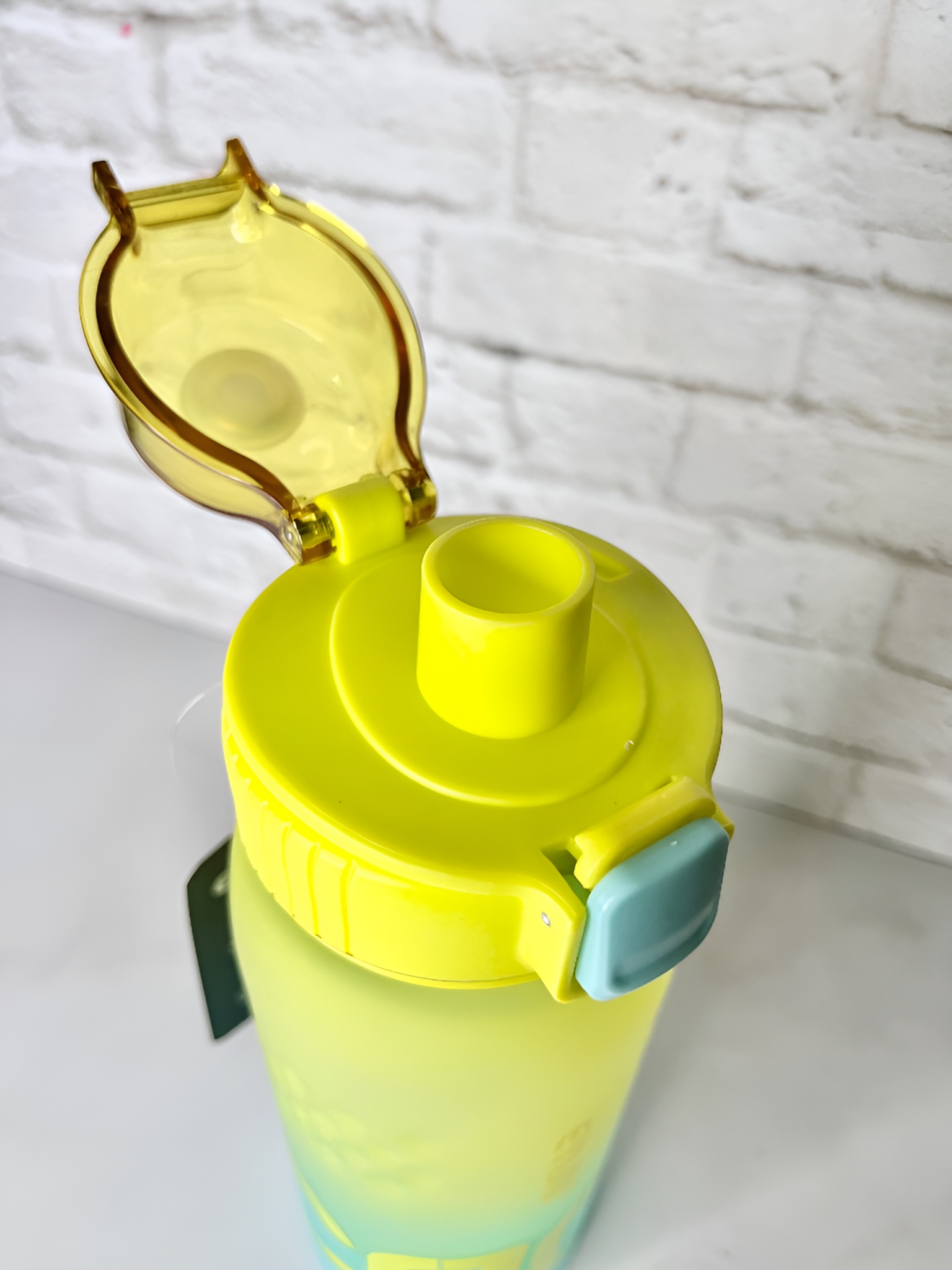 قمقمه ایون با طراحی اسپرت و رنگ مات زیبا