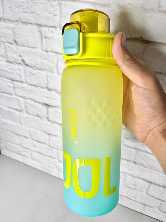 قمقمه ورزشی بزرگ یک لیتری با رنگ مات جذاب