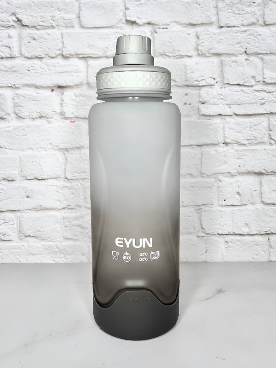 قمقمه ورزشی مات گرادیانت مناسب ورزش و باشگاه