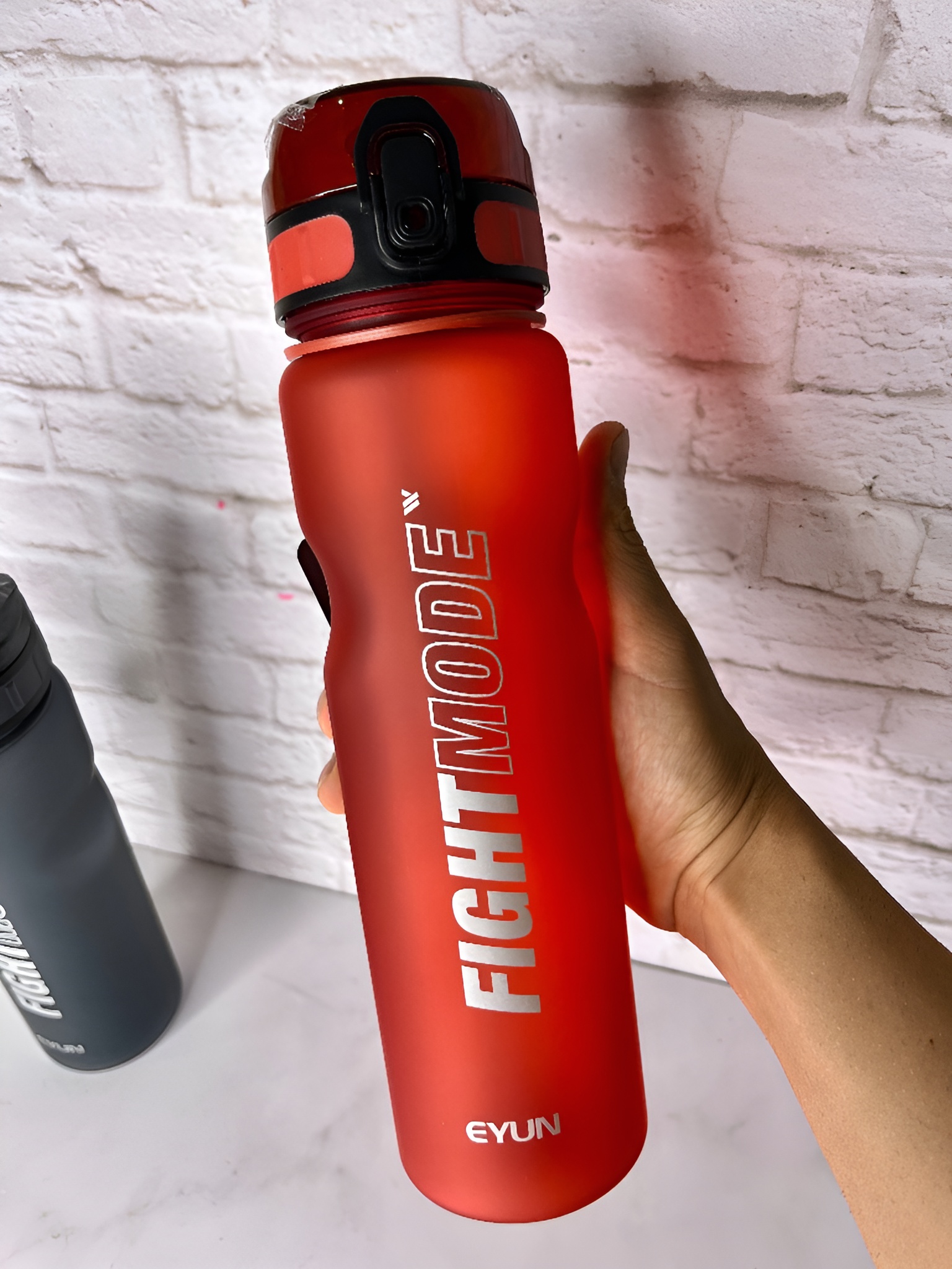 قمقمه ورزشی بدنه مقاوم مدل فایت مود