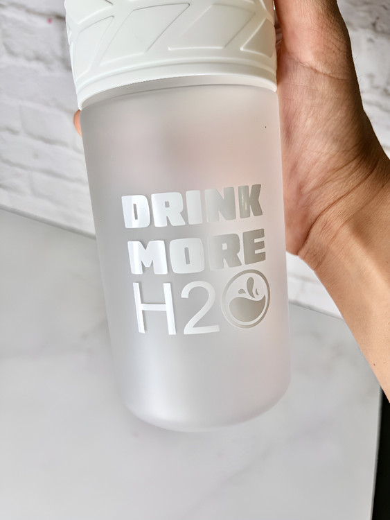 قمقمه اسپرت یک لیتری EYUN مناسب باشگاه