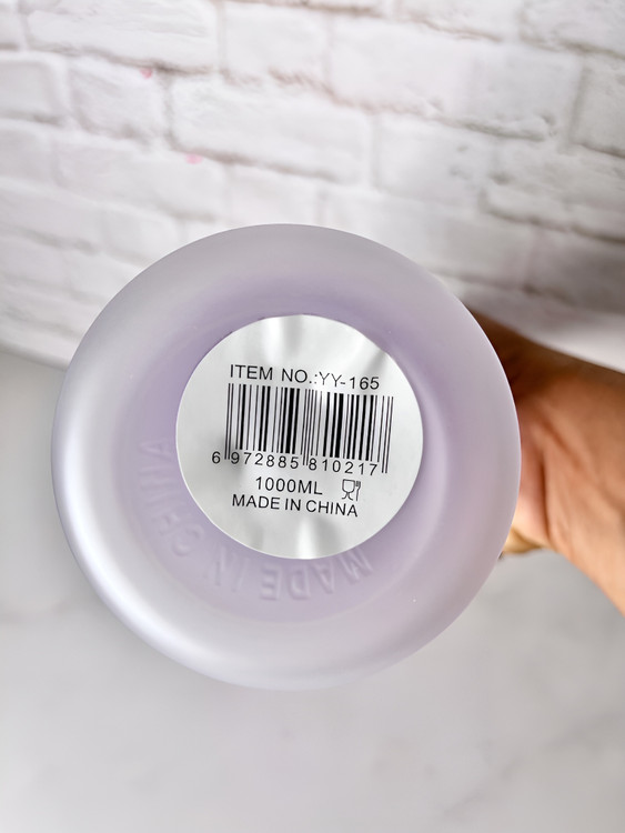 بطری آب ایون با طراحی ساده و مقاوم