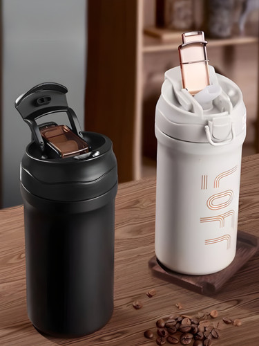 تراول ماگ دوحالته قفلدار لوفر با طراحی مدرن