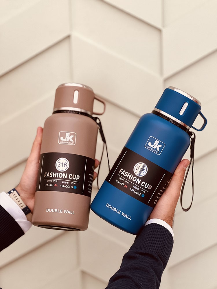 فلاسک ۱۰۰۰ میل لیوان‌دار جی کی JK با طراحی کاربردی