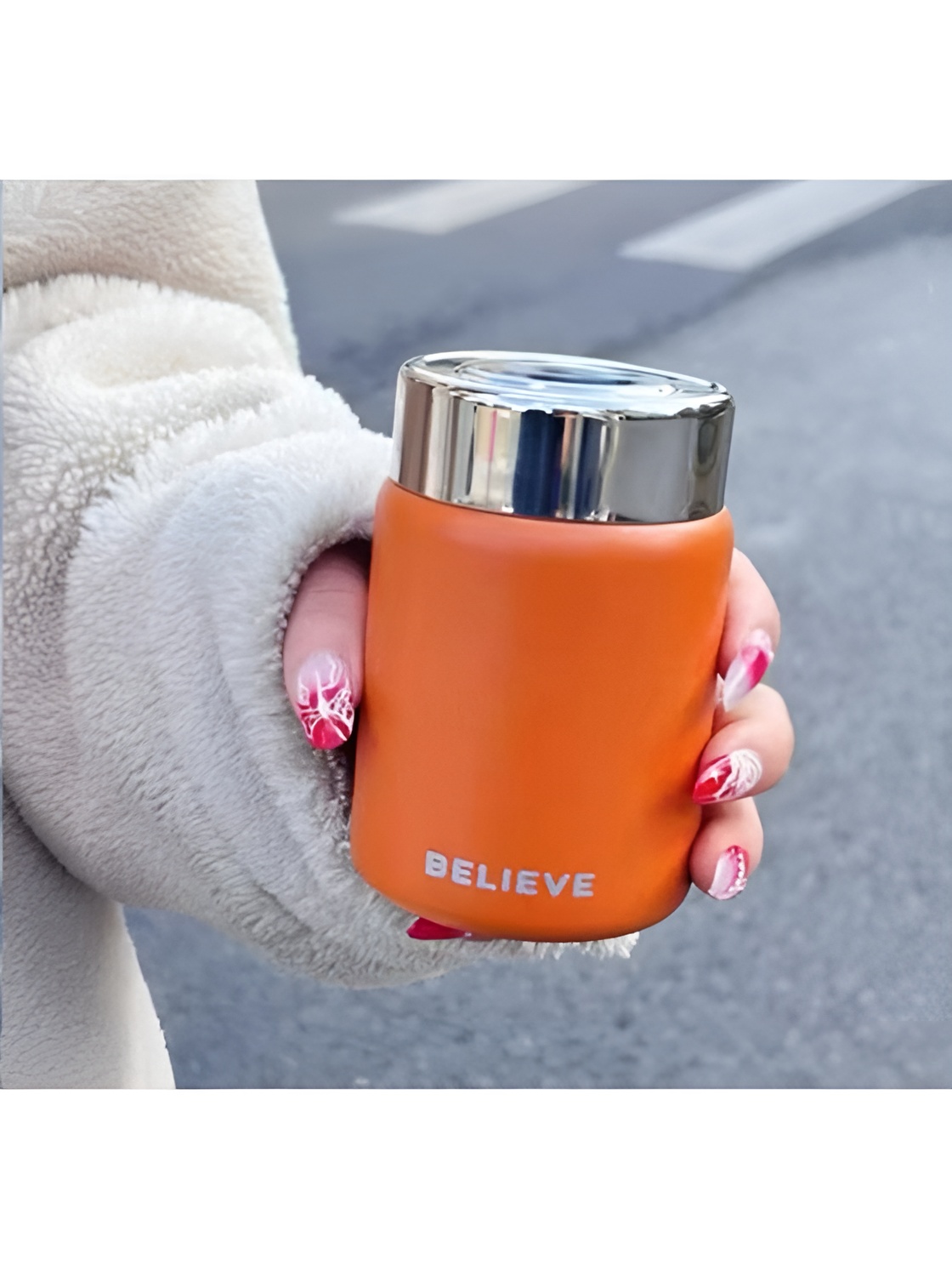 تصویر فلاسک کوچک مناسب سفر