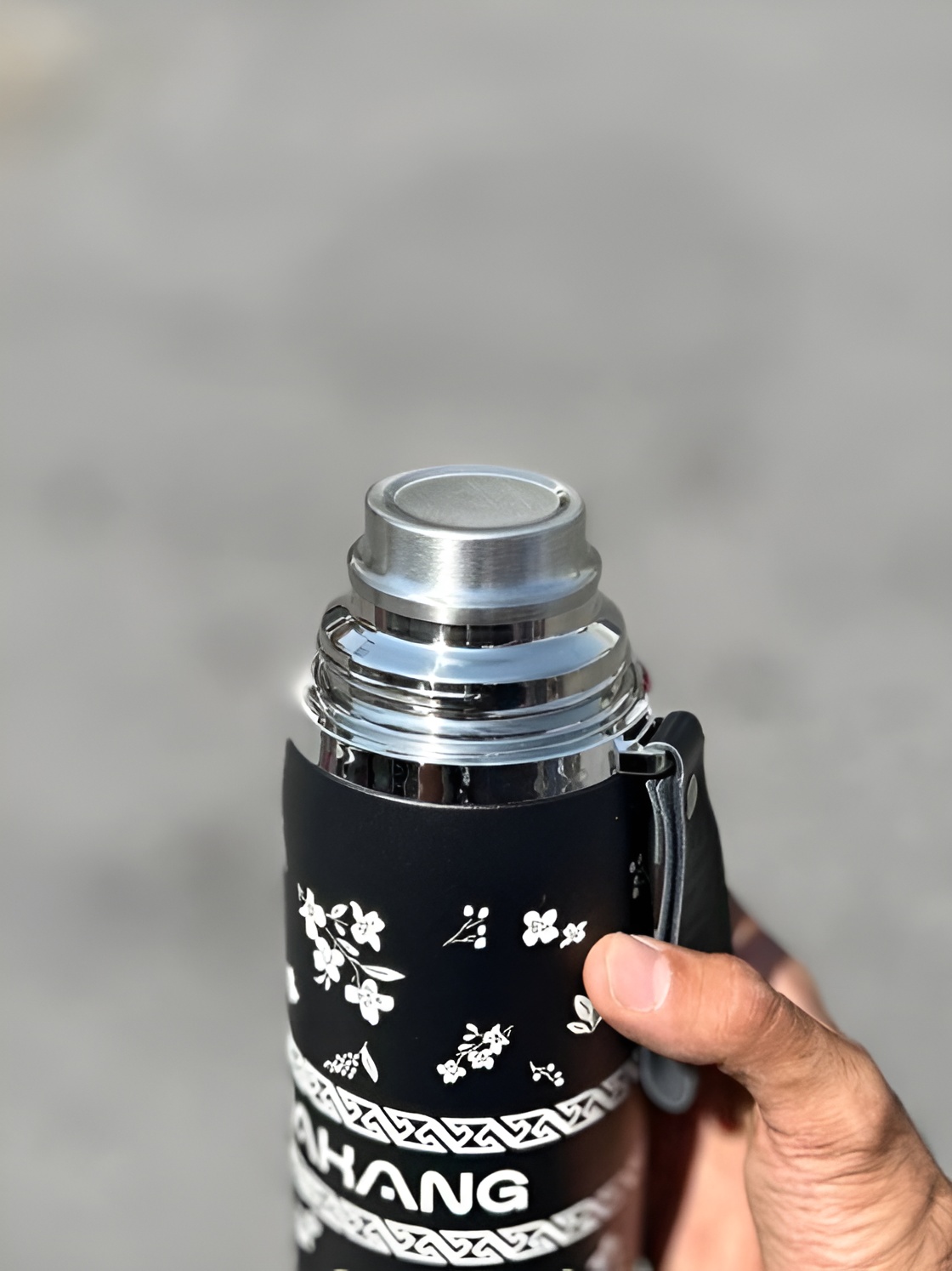 تصویر فلاسک مسافرتی گلدار JK