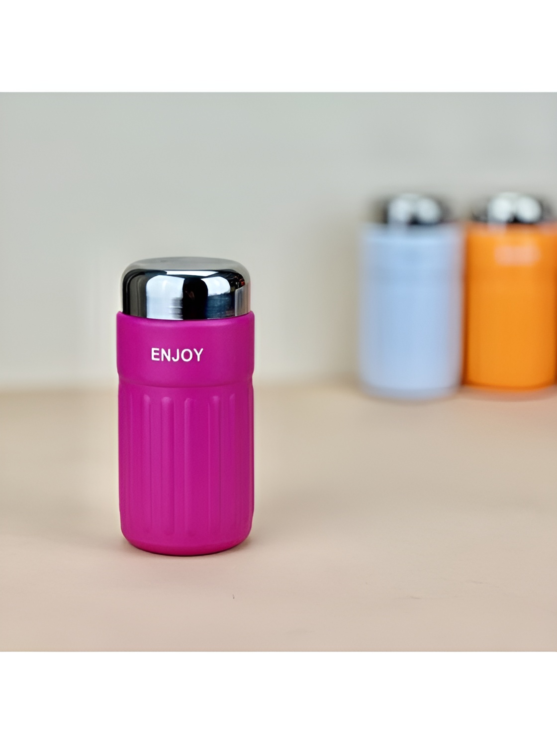 تصویر فلاسک جیبی با کیفیت بالا