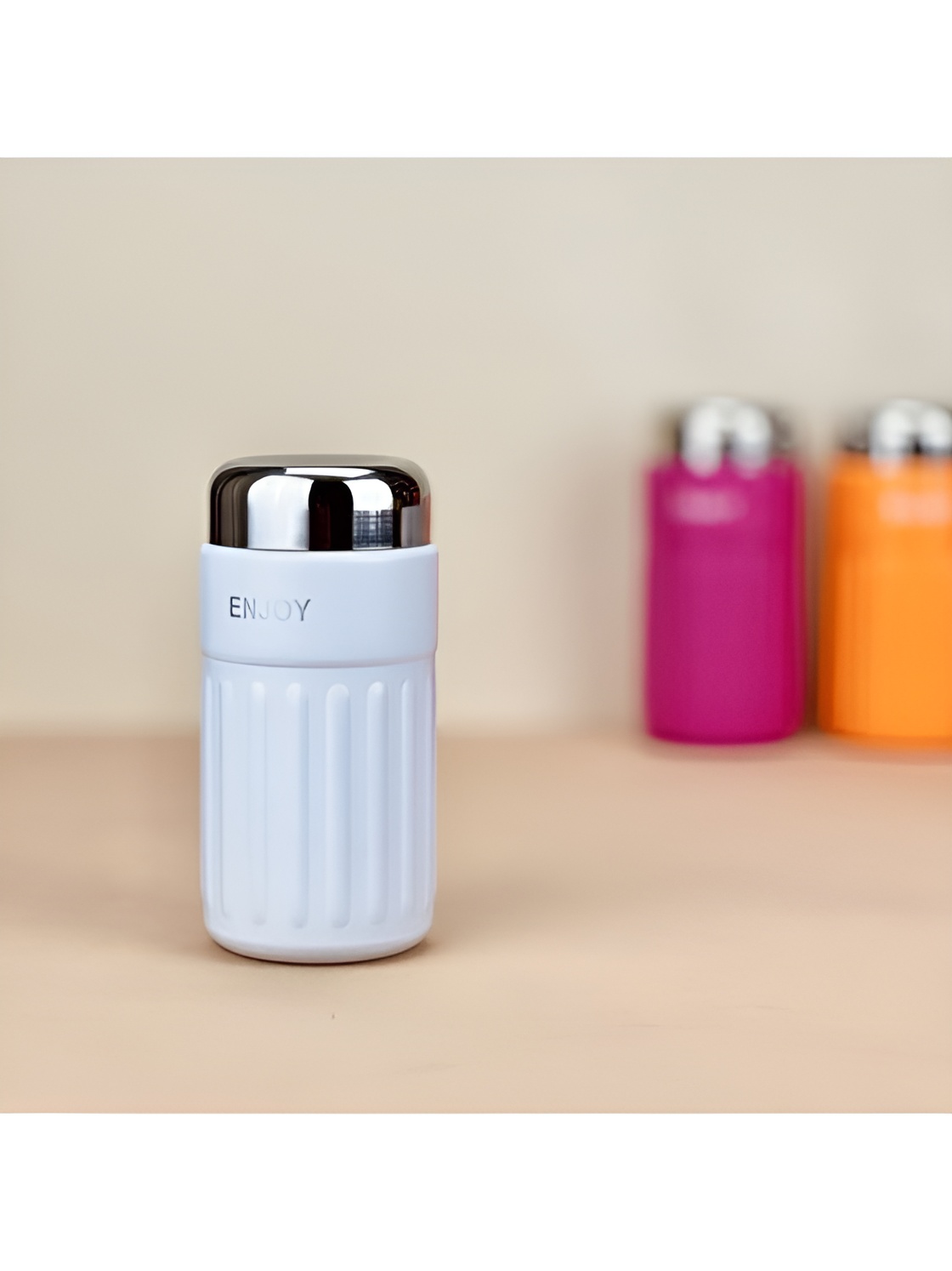 عکس فلاسک رنگی ۳۲۰ میل برند Enjoy