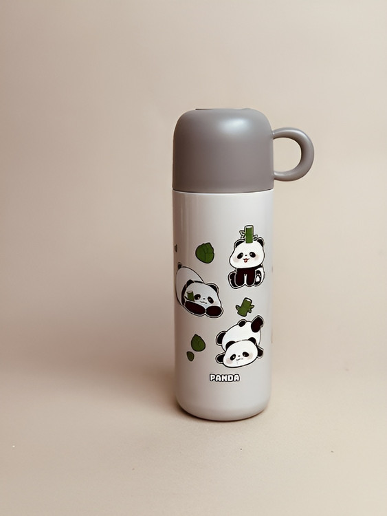 عکس فلاسک بامزه پاندا با طراحی کارتونی