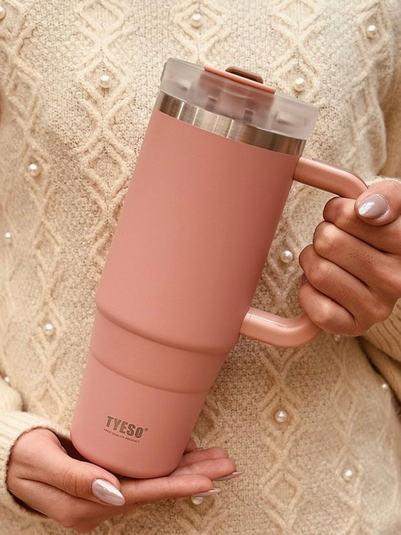 تصویر تراول ماگ با طراحی جذاب برند Tyso